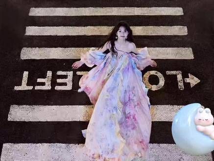 刷到第一张图,即使不是粉丝也瞬间被吸引,看完完整视频更是眼前一亮