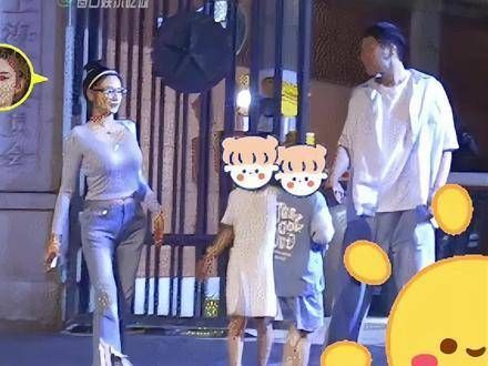 与新男友携子外出用餐…
