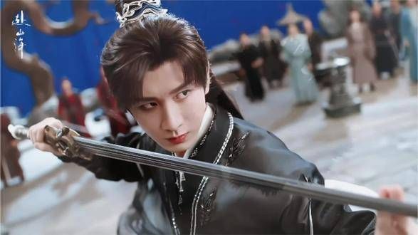 “行走世间,高峰必登,碧血染衣”