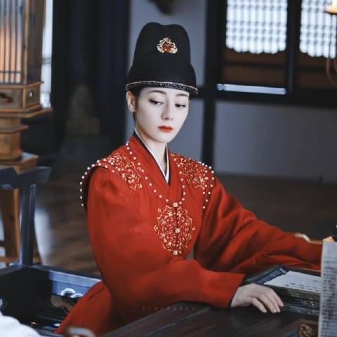 谁懂呢!这个伪装的小草包!真是太可爱啦!