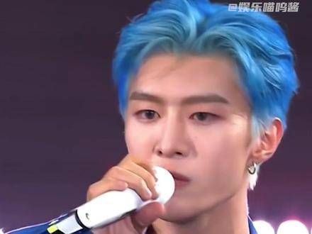 范丞丞从爱哭的小男孩成长为大明星，如今他已成为独一无二的存在！