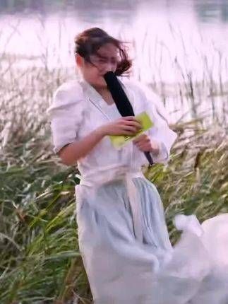 千万不要惹恼老婆,否则这就是后果!新剧《孔雀开屏》中遭遇冷落