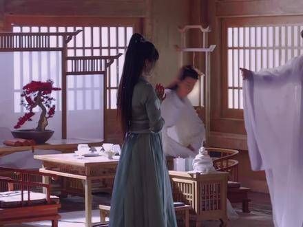 这样的场景多么美妙,为何我却泪眼婆娑
