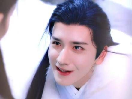 扮演《七夜雪》中王弘毅的演员真是天才,将角色演绎得淋漓尽致