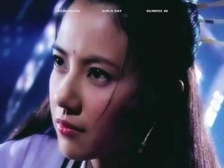 如果周芷若在灵蛇岛上,没有窃取倚天剑和屠龙刀,也没有嫁祸给赵敏…