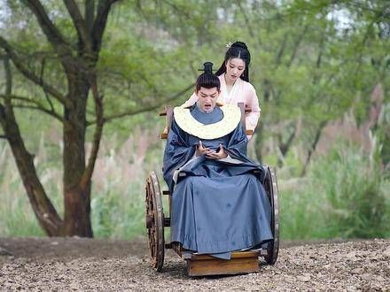 崔行舟真是装可怜的高手,不过碰上了专门克制他的柳眠棠!