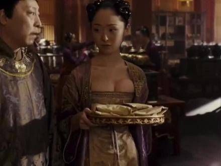 李曼真是颜值与演技并存,身材也是无可挑剔,这简直是让人羡慕不已?