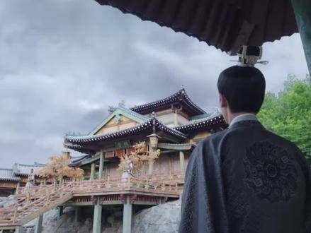 你是如何独自一人走过这二十多年的孤寂与痛苦?心疼 张凌赫 电视剧 张凌赫