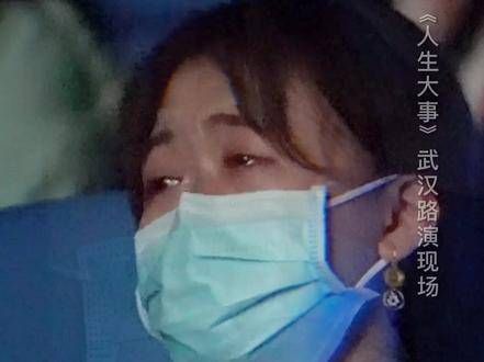 让人感到悲伤的,并非亲人的离去那一刻,而是那扇永远紧闭的门…