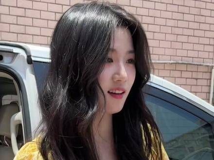 这宝宝真是美得让人心动,真希望每天都能见到她