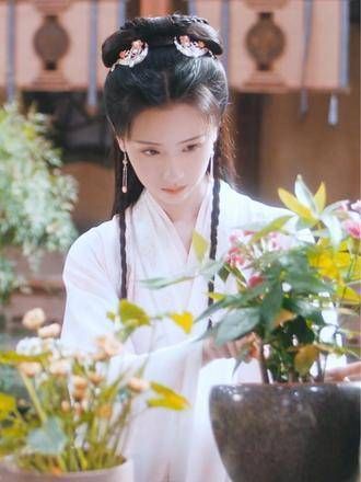 初见她,美不胜收 再遇她,愈发美丽