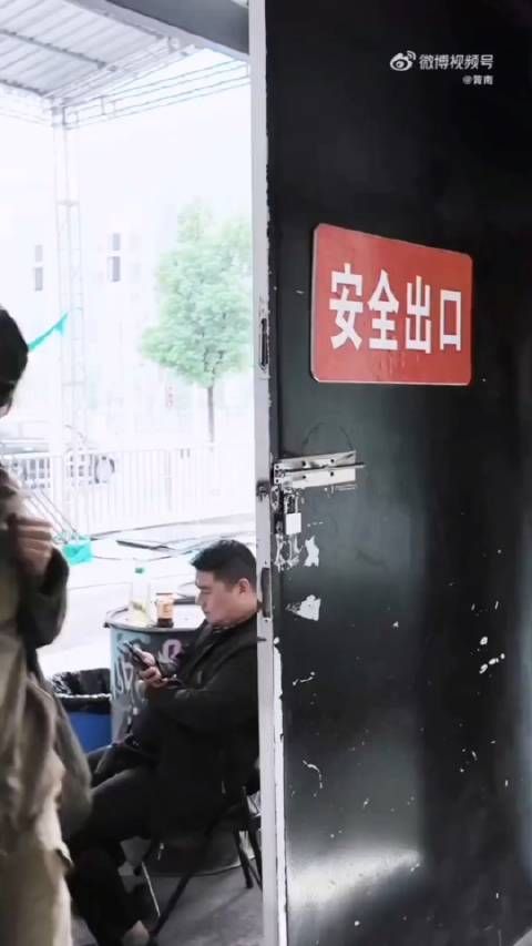 宽哥的舞蹈视频也太燃了,每一个动作都充满感染力,真的是很多面的严屹宽…