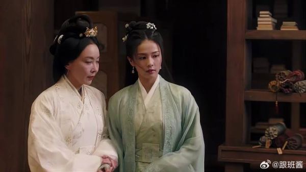 阿娘说时宜行礼生疏，竟是周生辰不让她行礼，太宠了
