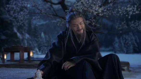 小晞的信念坚定,曾经意气风发的江湖侠客霍七如今已成霍老头