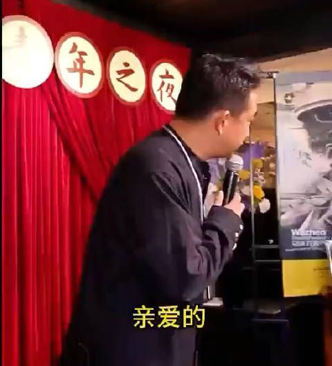 黄磊对网上的调侃了如指掌哈哈哈哈哈“大家放心吃哈~何老师别吃啊”