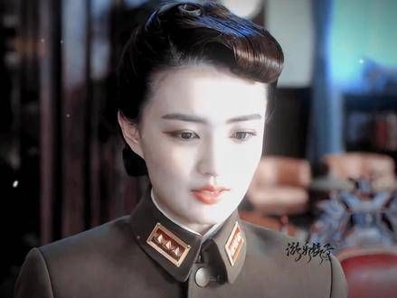 “理智让我克制,但情感驱使心灵”