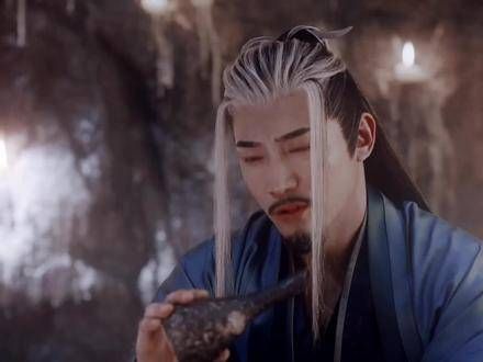 是一段回忆之旅，每个人都在不断地经历失去