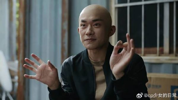 父亲为了哄女儿学魔法,可惜这世上并没有真魔法