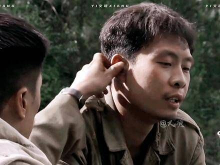 小太爷:“能否趁着热乎给我们每个人都叫一声爹?”