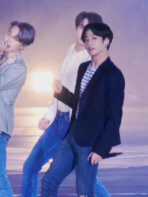 田柾国 191029 Boy with luv /DHS