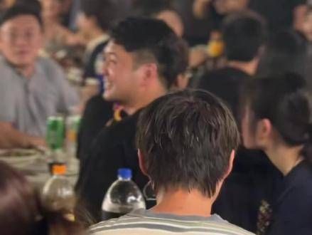 谎言之躯杀青宴,人气火爆,现场直击,助手带你看热闹