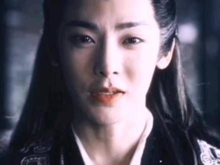卓翼宸信守承诺,亲自动手用云光剑终结了赵远舟的生命…