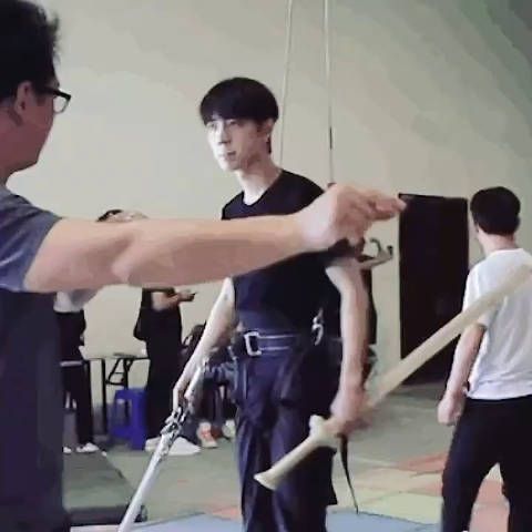 小赞赞精神抖擞的