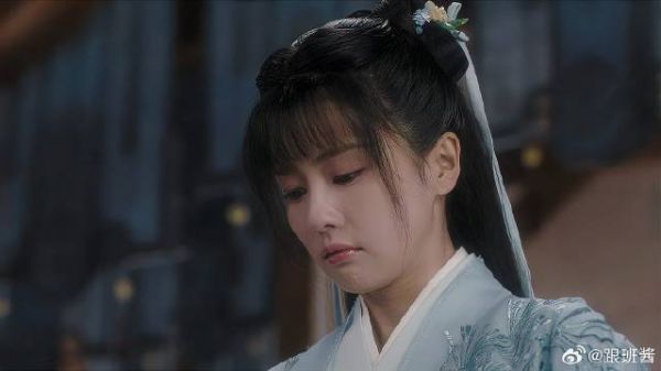 时宜倒掉名贵茶水，被师父惩罚一脸委屈，师父赶紧解释