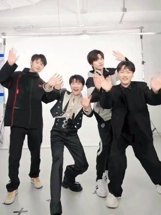 听,周深歌声穿越峡谷,JDG无畏、DYG钎城、狼队hurt的剑锋共鸣…