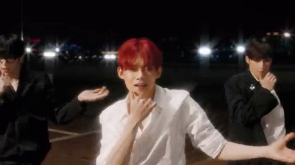 TXT《Over The Moon》预告2