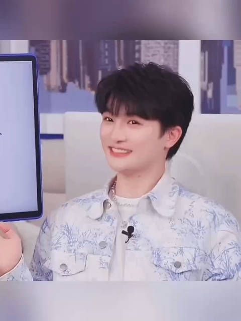 我们的幼儿园老师周深来啦!