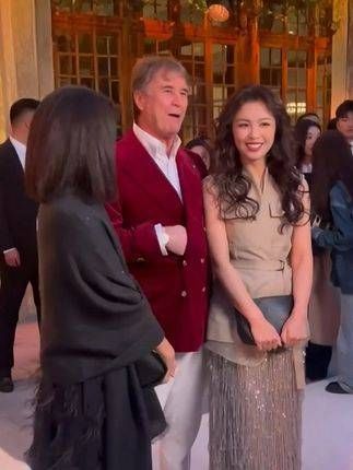 同台亮相活动,两位离婚后的状态如何? 刘涛