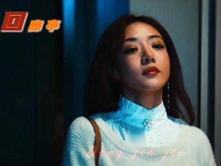 关键时刻,或许唯有女性才会心痛女性,毫不犹豫伸出援手