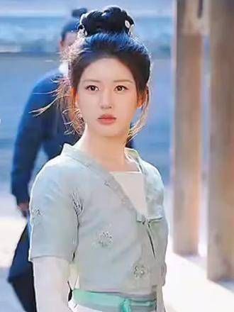 珠帘玉幕:赵露思挺身而出为女性发声!
