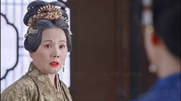 她虽可恨,可怜却是更多一分