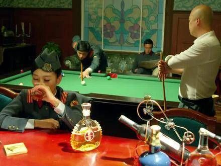 周宇浩遇险,胭脂勇敢站出,助其完成任务,未料竟遭遇一头猪