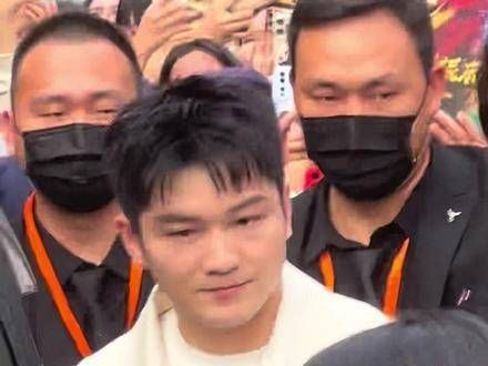 终于见到心心念念的东东,眼泪都要掉下来了 樊振东 深圳