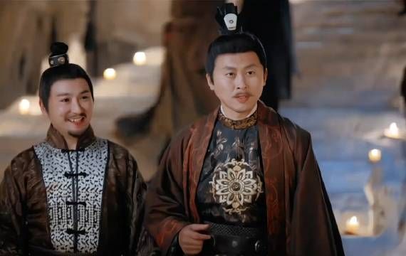 男二就是女主生命中的一束光!给了她希望和自由!