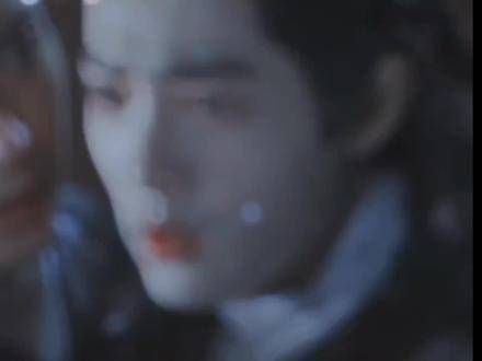 时影的一生充满了失去,我真的不愿再见到他那因亲人离去而泪眼汪汪的模样…