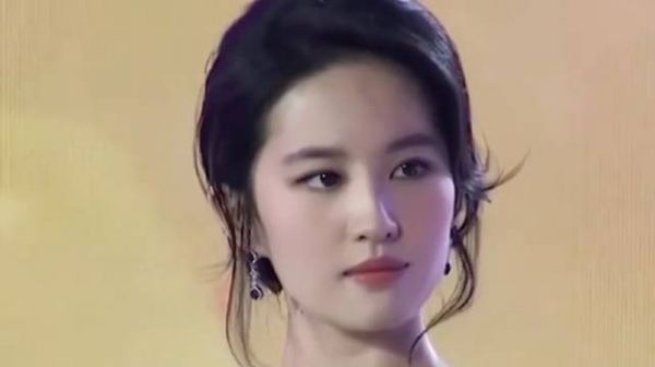盘发不是她的舒适区,是统治区!
