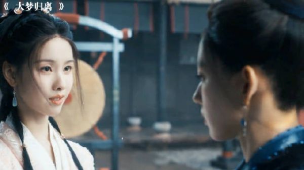 再这样下去我真要磕了!这两人对我眼睛很好! 陈都灵 来都来了都不白来