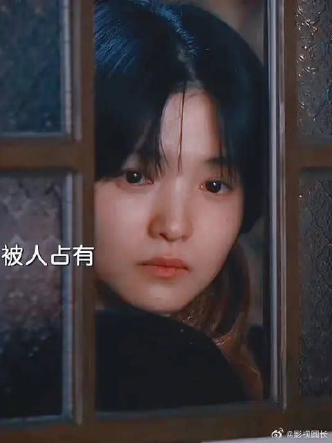 女生之间的友情太有氛围感啦!金泰梨我以为你改了!