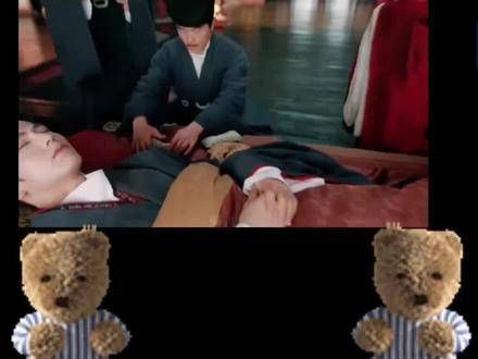 哈哈,把我们的公主逗得害羞起来了