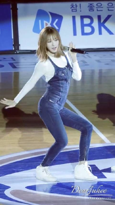 Hellovenus Alice 宋珠熙 牛仔背带裤造型演出，这身材真的是养眼
