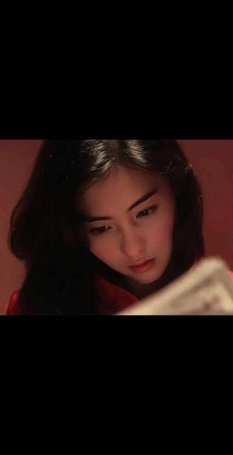 顶级骨相,光影下的美丽更显非凡