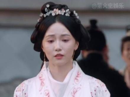 虽然如此,但我觉得上官雅和蔺飞白的组合也相当带感!