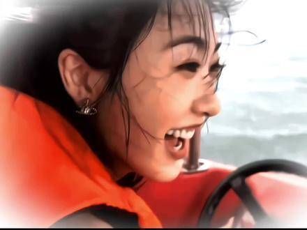 有人在阴沟里翻船,有人在暴雨中相爱