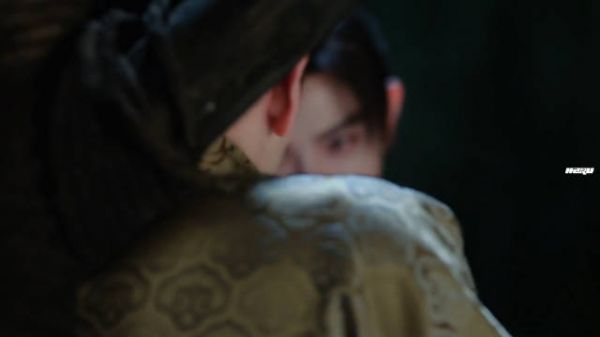 这里演得特别好,白切黑疯批属性拉满, 好吧 我就喜欢这种黑莲花人设 很带感