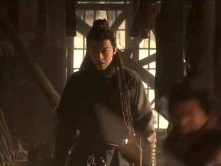 燕子京为端午报仇,也为自己复仇,这段打戏超燃,与刘宇宁的歌完美契合