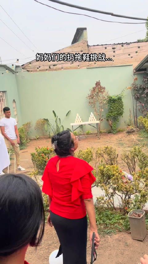 看来妈妈在家没少练手